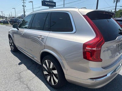 2025 Volvo XC90 Plug-In Hybrid T8 AWD Ultra 6-Seater
