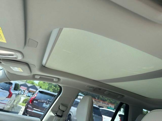 2025 Volvo XC90 Plug-In Hybrid T8 AWD Ultra 6-Seater