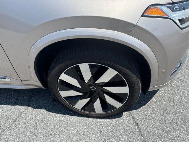 2025 Volvo XC90 Plug-In Hybrid T8 AWD Ultra 6-Seater