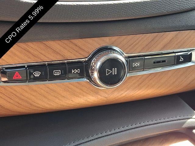 2025 Volvo XC90 Plug-In Hybrid T8 AWD Plus 7-Seater