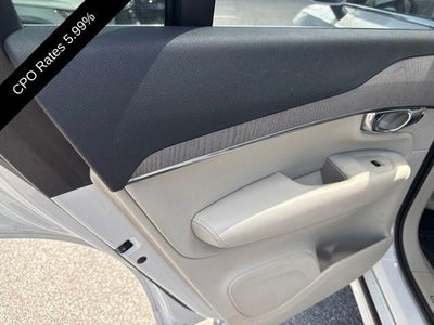 2025 Volvo XC90 Plug-In Hybrid T8 AWD Plus 7-Seater