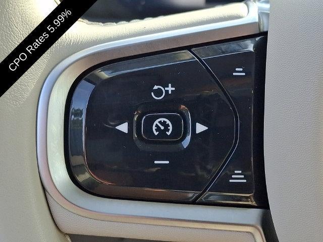 2025 Volvo XC90 Plug-In Hybrid T8 AWD Plus 7-Seater