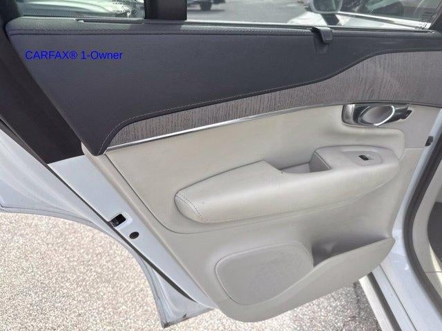2025 Volvo XC90 Plug-In Hybrid T8 AWD Ultra 7-Seater