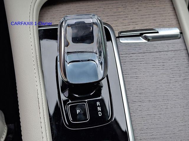 2025 Volvo XC90 Plug-In Hybrid T8 AWD Ultra 7-Seater