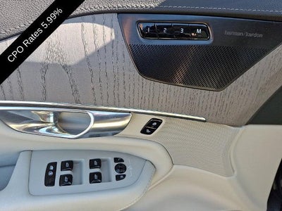 2025 Volvo XC90 Plug-In Hybrid T8 AWD Ultra 7-Seater