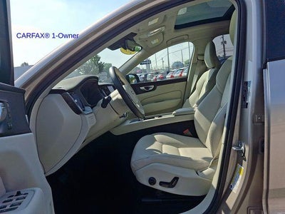 2025 Volvo XC60 Plug-In Hybrid T8 AWD Plus
