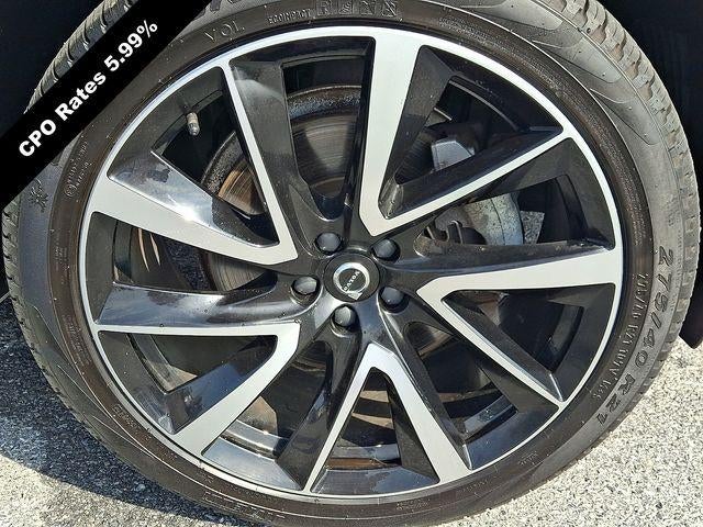 2024 Volvo XC90 B5 AWD Plus Bright Theme 7P