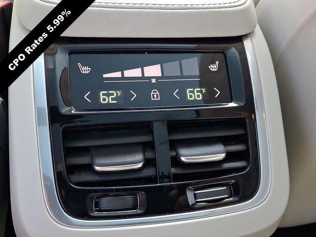 2024 Volvo XC90 B5 AWD Plus Bright Theme 7P