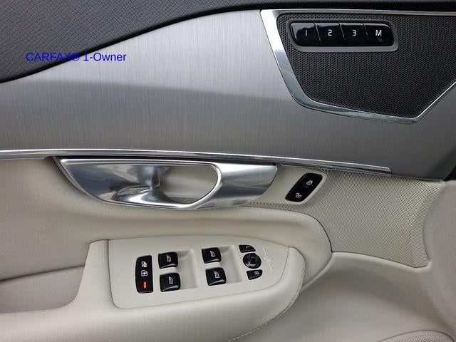 2023 Volvo XC90 B5 AWD Core 7P