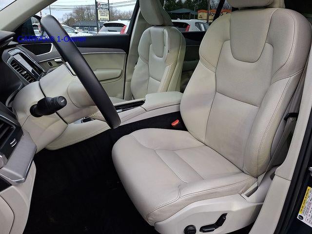 2023 Volvo XC90 B5 AWD Core 7P