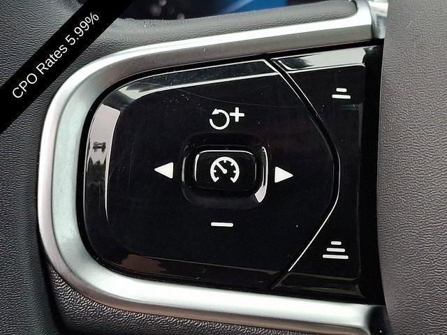 2023 Volvo XC60 B5 AWD Ultimate Bright Theme