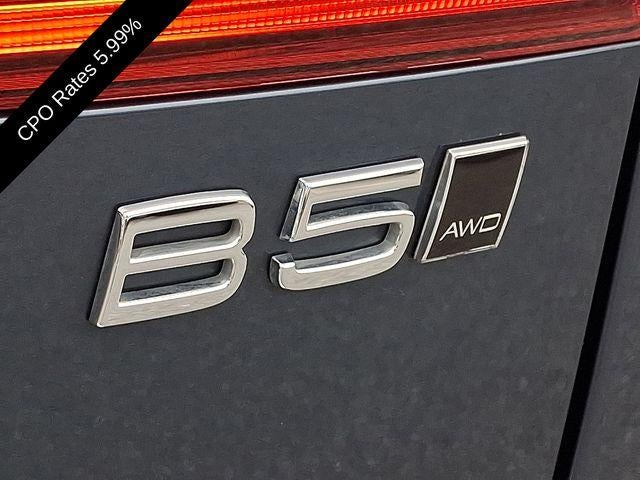 2023 Volvo XC60 B5 AWD Ultimate Bright Theme