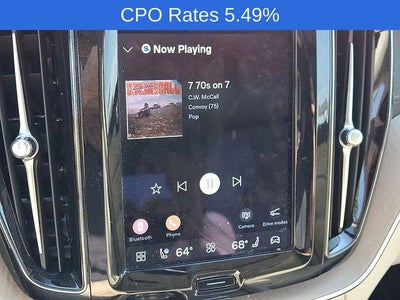 2023 Volvo XC60 B5 AWD Ultimate Bright Theme