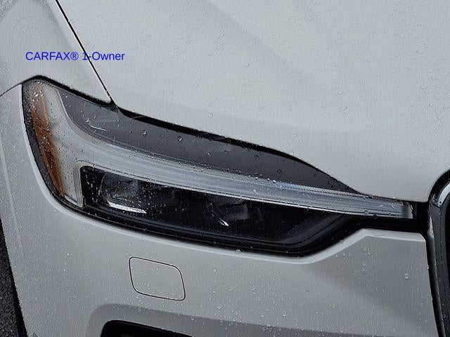 2023 Volvo XC60 B5 AWD Ultimate Bright Theme