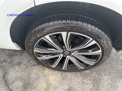 2023 Volvo XC60 B5 AWD Ultimate Bright Theme