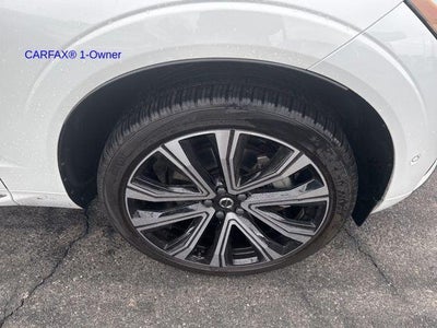 2023 Volvo XC60 B5 AWD Ultimate Bright Theme