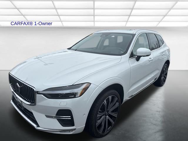 2023 Volvo XC60 B5 AWD Ultimate Bright Theme