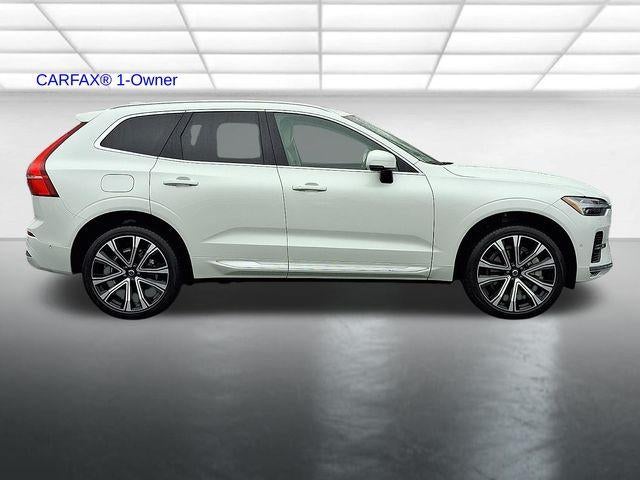 2023 Volvo XC60 B5 AWD Ultimate Bright Theme