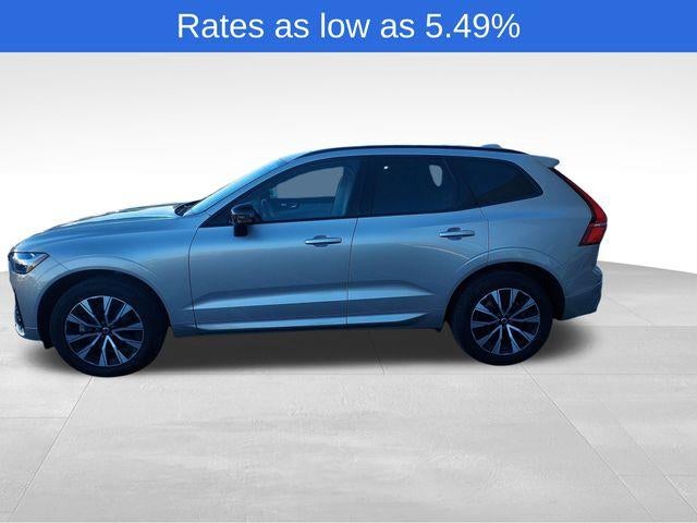 2024 Volvo XC60 B5 AWD Core Dark Theme