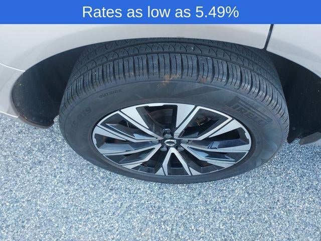 2024 Volvo XC60 B5 AWD Core Dark Theme