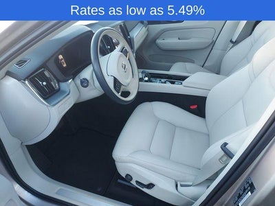 2024 Volvo XC60 B5 AWD Core Dark Theme