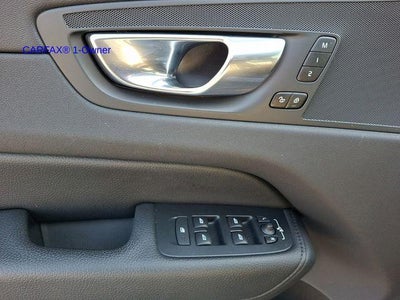 2022 Volvo XC60 B5 AWD Momentum