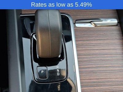 2022 Volvo XC60 B5 AWD Momentum