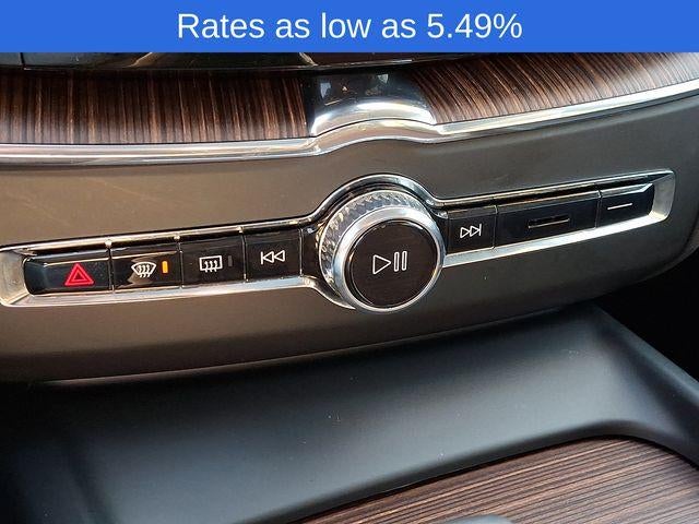 2022 Volvo XC60 B5 AWD Momentum