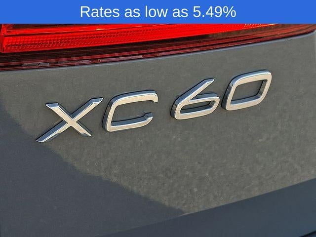 2022 Volvo XC60 B5 AWD Momentum