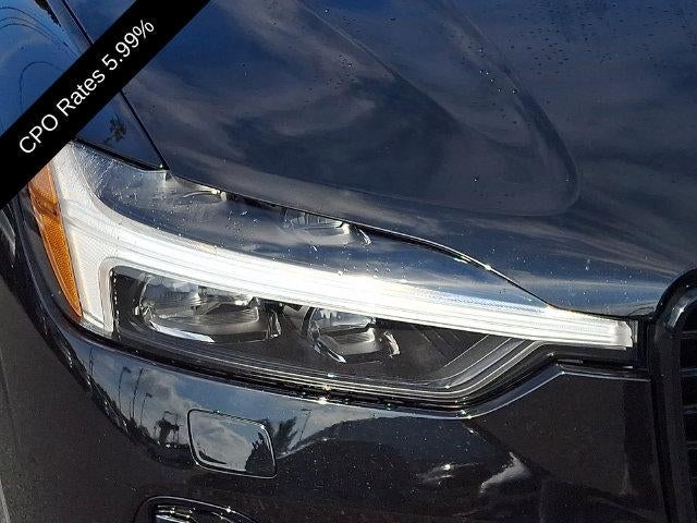2024 Volvo XC60 B5 AWD Plus Dark Theme
