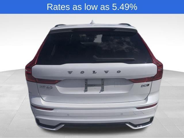 2024 Volvo XC60 B5 AWD Plus Dark Theme