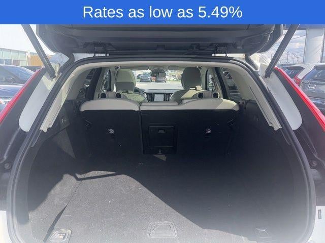 2024 Volvo XC60 B5 AWD Plus Dark Theme