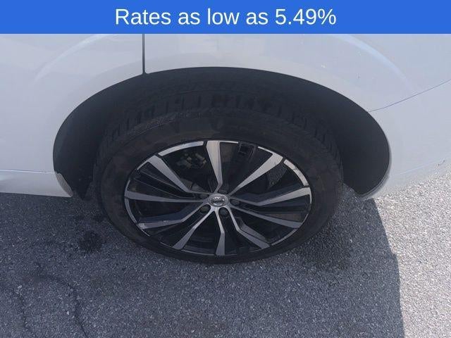 2024 Volvo XC60 B5 AWD Plus Dark Theme