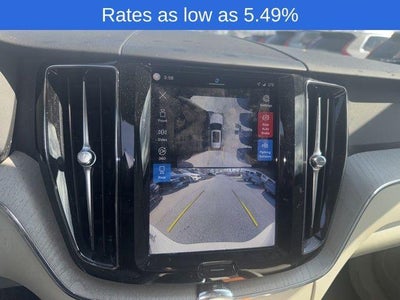 2024 Volvo XC60 B5 AWD Plus Dark Theme