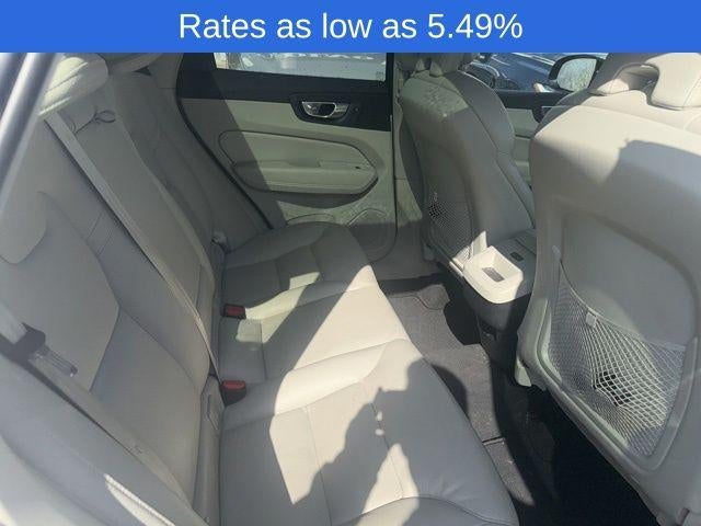 2024 Volvo XC60 B5 AWD Plus Dark Theme