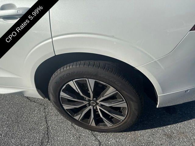 2024 Volvo XC60 B5 AWD Plus Dark Theme