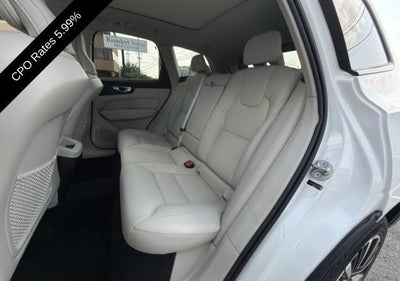 2024 Volvo XC60 B5 AWD Plus Dark Theme