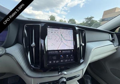 2024 Volvo XC60 B5 AWD Plus Dark Theme