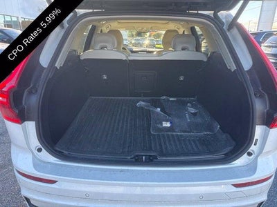 2024 Volvo XC60 B5 AWD Plus Dark Theme