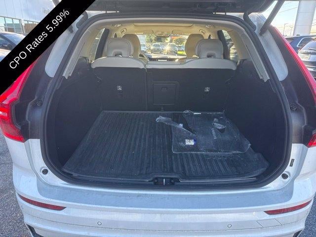 2024 Volvo XC60 B5 AWD Plus Dark Theme