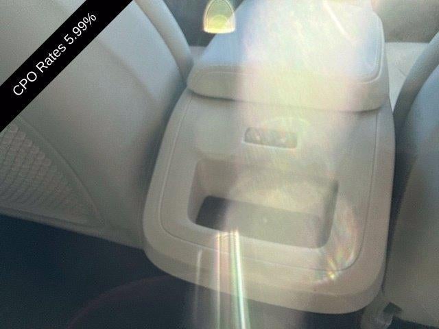 2024 Volvo XC60 B5 AWD Plus Dark Theme