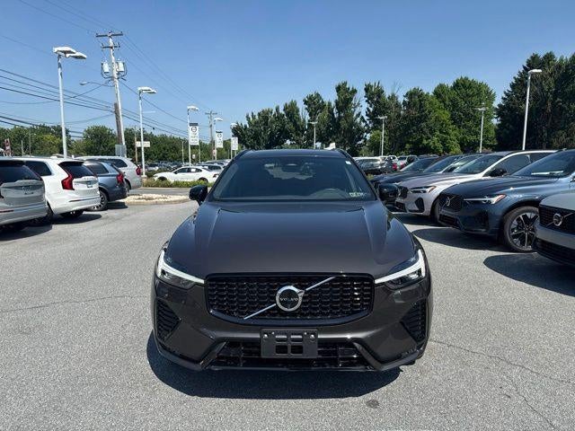 2024 Volvo XC60 B5 AWD Plus Dark Theme