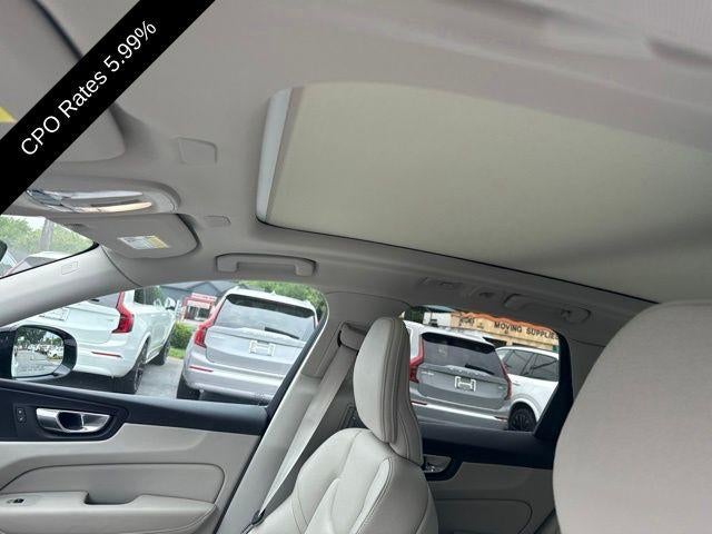 2024 Volvo XC60 B5 AWD Plus Dark Theme
