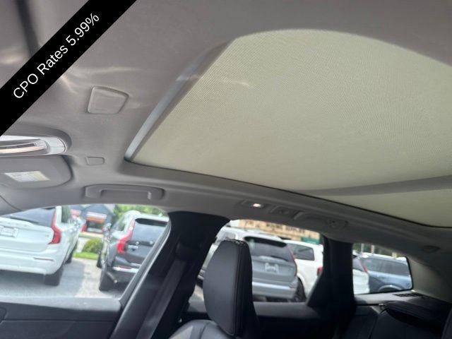 2024 Volvo XC60 B5 AWD Plus Dark Theme