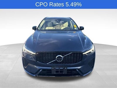 2024 Volvo XC60 B5 AWD Ultimate Dark Theme