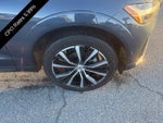 2024 Volvo XC60 B5 AWD Ultimate Dark Theme