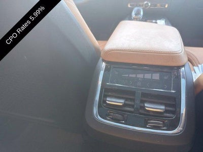 2024 Volvo XC60 B5 AWD Ultimate Dark Theme
