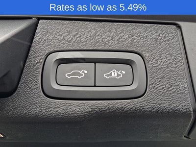 2023 Volvo XC60 B5 AWD Plus Bright Theme