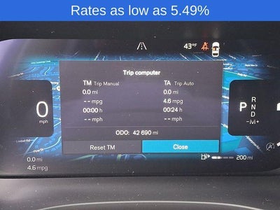 2023 Volvo XC60 B5 AWD Plus Bright Theme