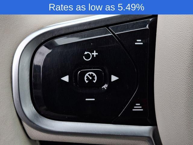 2023 Volvo XC60 B5 AWD Plus Bright Theme